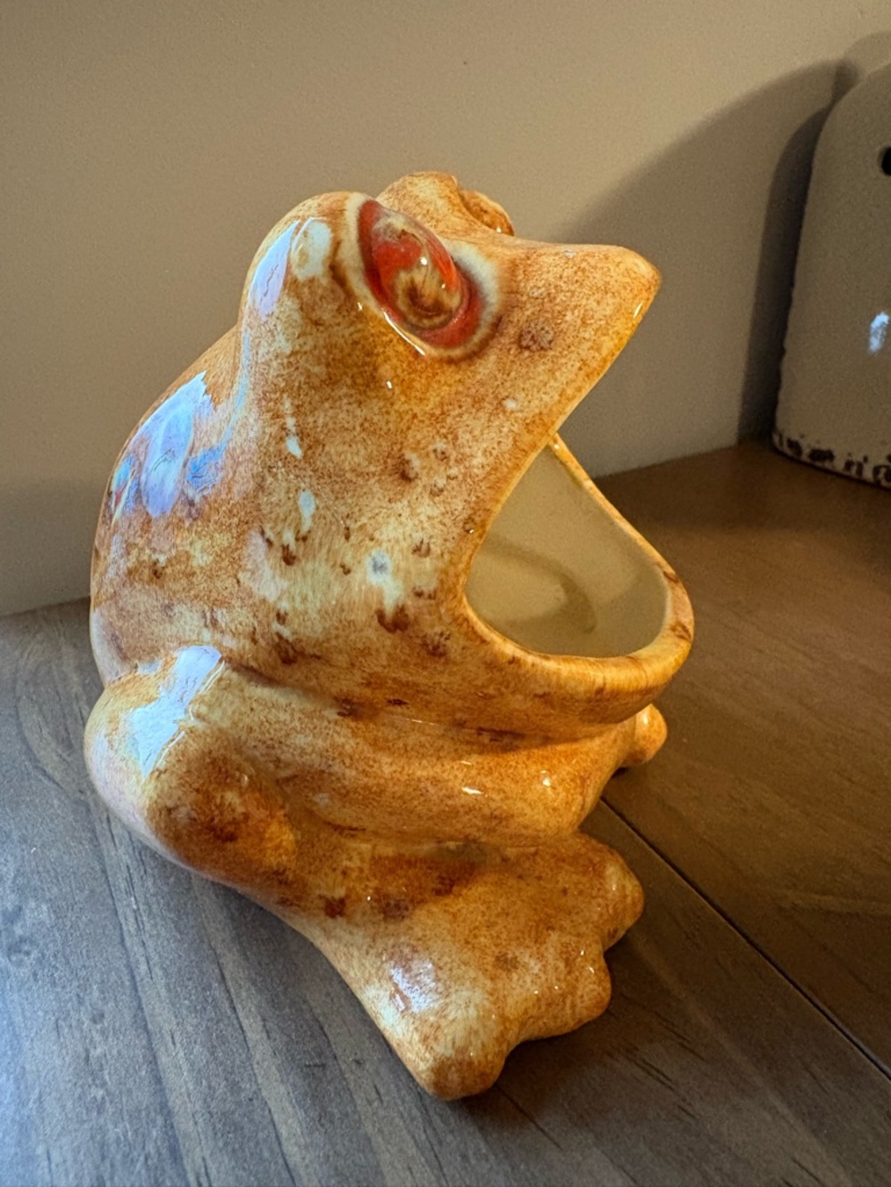 Vintage Ceramic Frog Sponge Holder MCM Kitchen/Bath Decor 4.75 “ tall